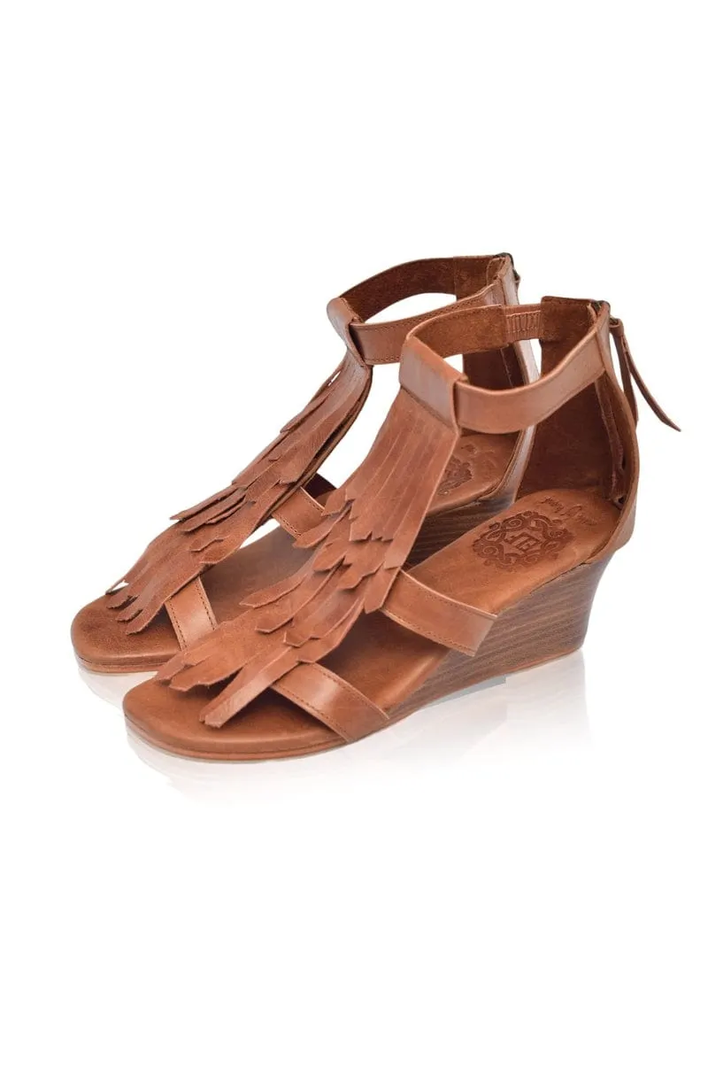 Fly Away Fringe Sandals in Vintage Camel