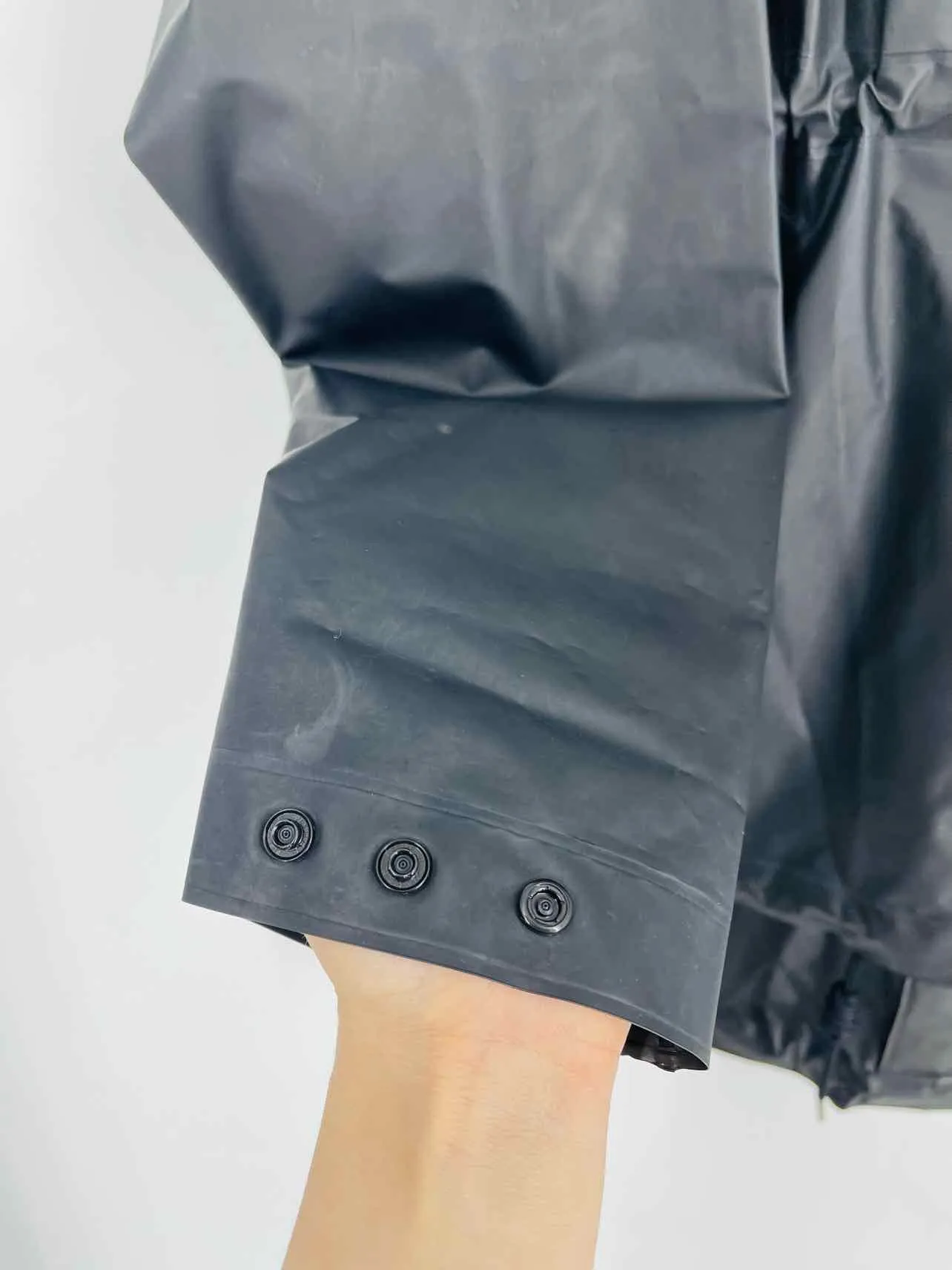 Hunter Size M Black Cinched Rubber Jackets Raincoat