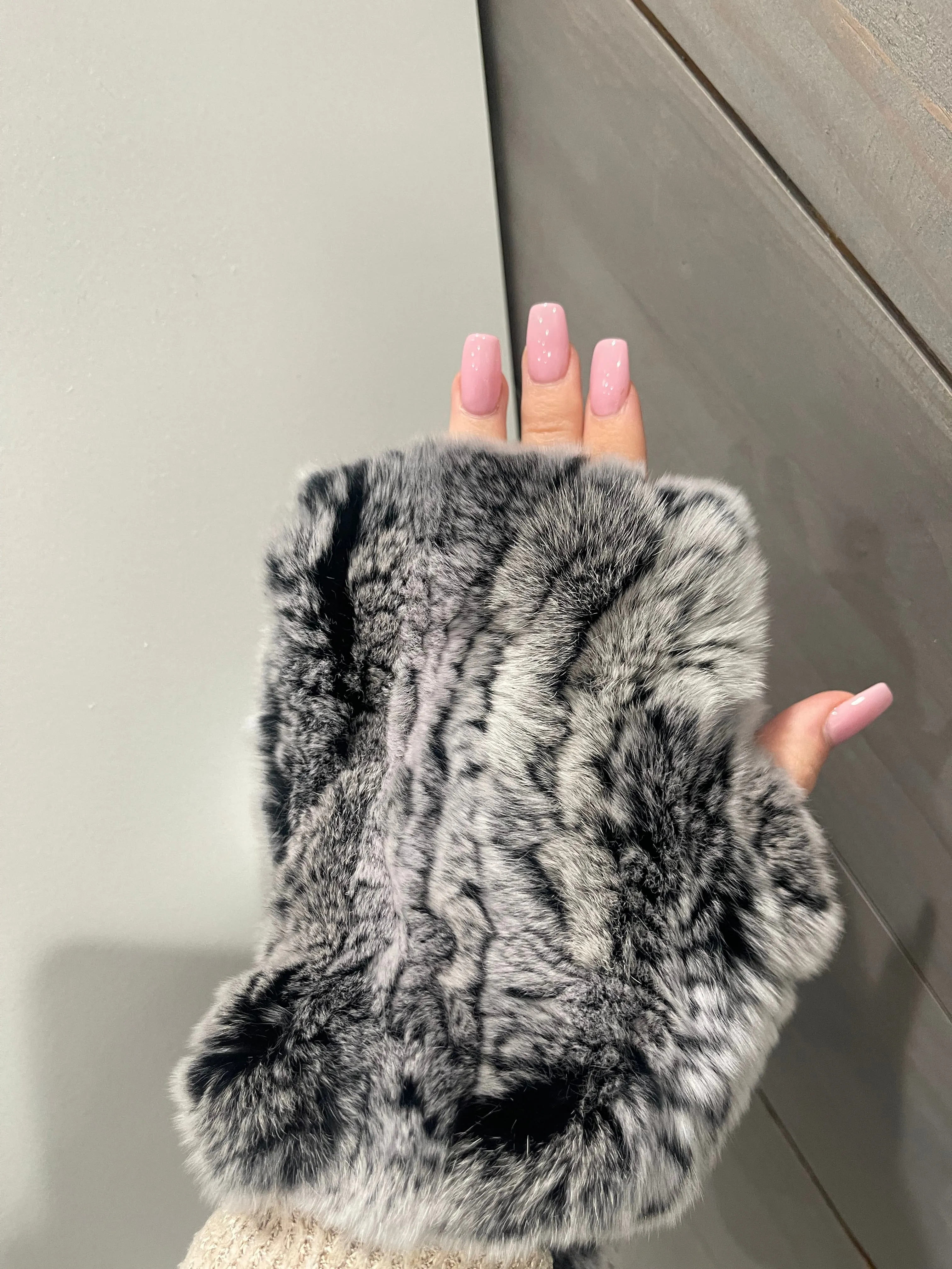 Mitchie's Matching Fur Hand Warmers - Snowtop